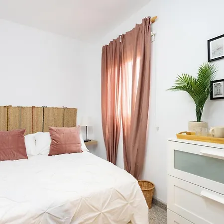Eden 101 Surfy Stylish Bed&coffee Guest house *