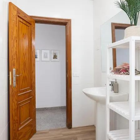 Eden 101 Surfy Stylish Bed&coffee Гранадилла-де-Абона